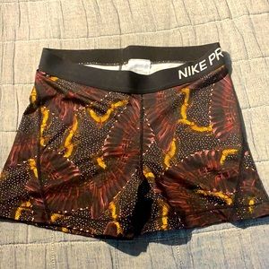 Nike Pro Shorts size L NWOT